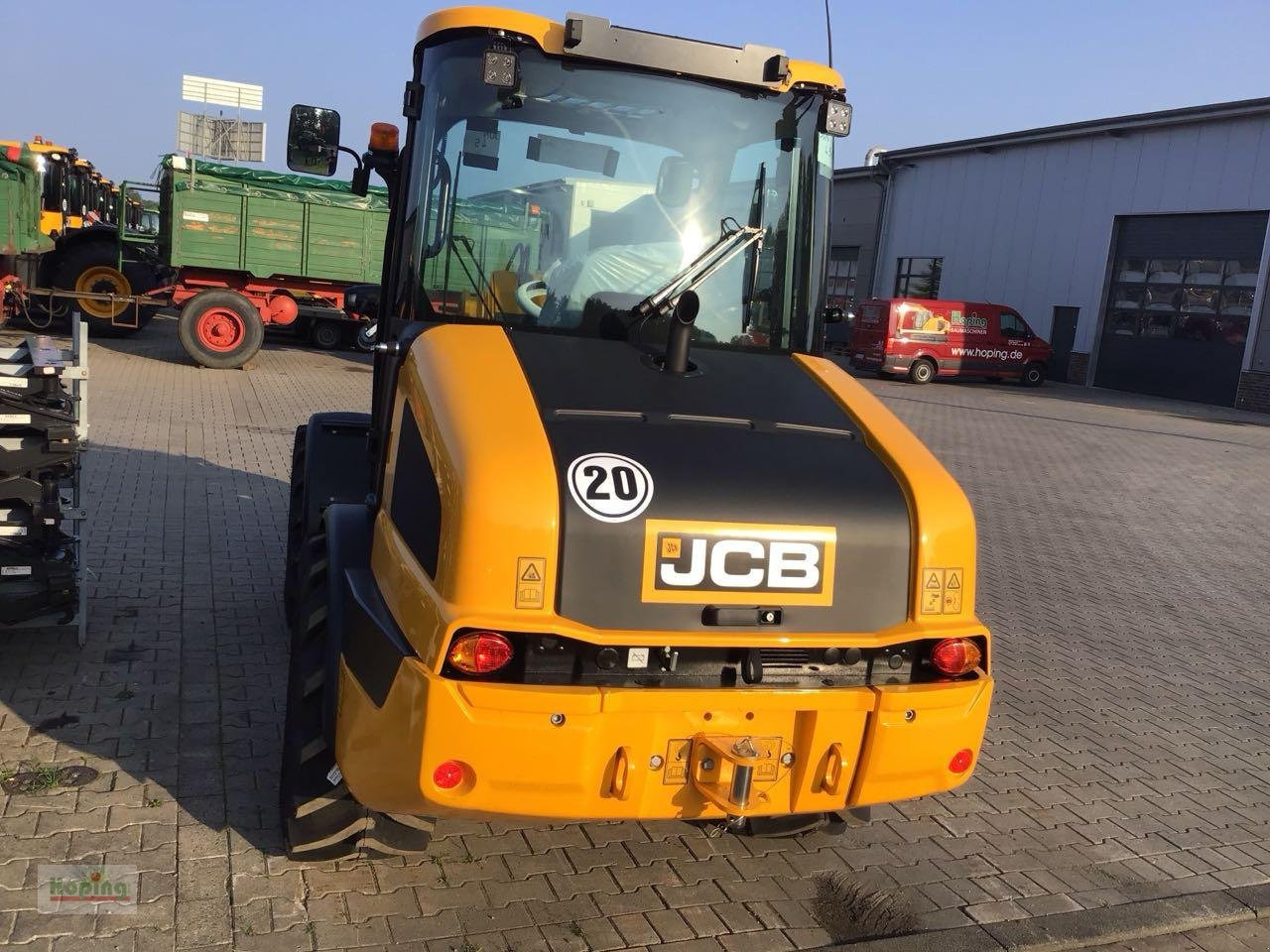JCB TM180 AGRI - Teleszkópos homlokrakodó: 4 kép. JCB TM180 AGRI - Teleszkópos homlokrakodó: 4 kép.
