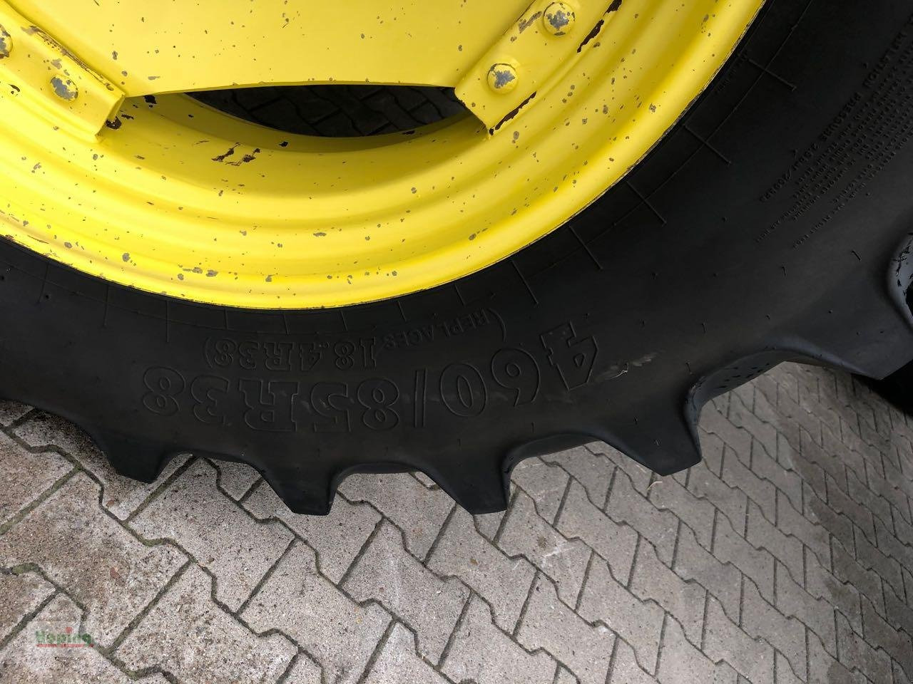 John Deere 6800 - Traktor: 4 kép. John Deere 6800 - Traktor: 4 kép.
