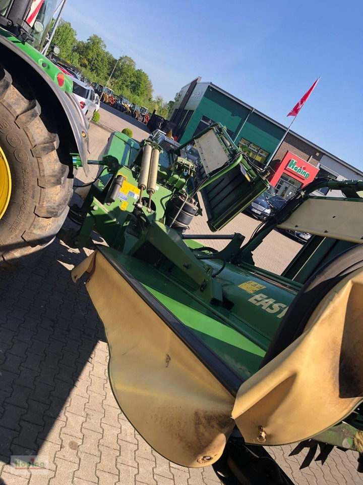 Fűkasza Krone EasyCut B 870 CV: 18 kép. Fűkasza Krone EasyCut B 870 CV: 18 kép.
