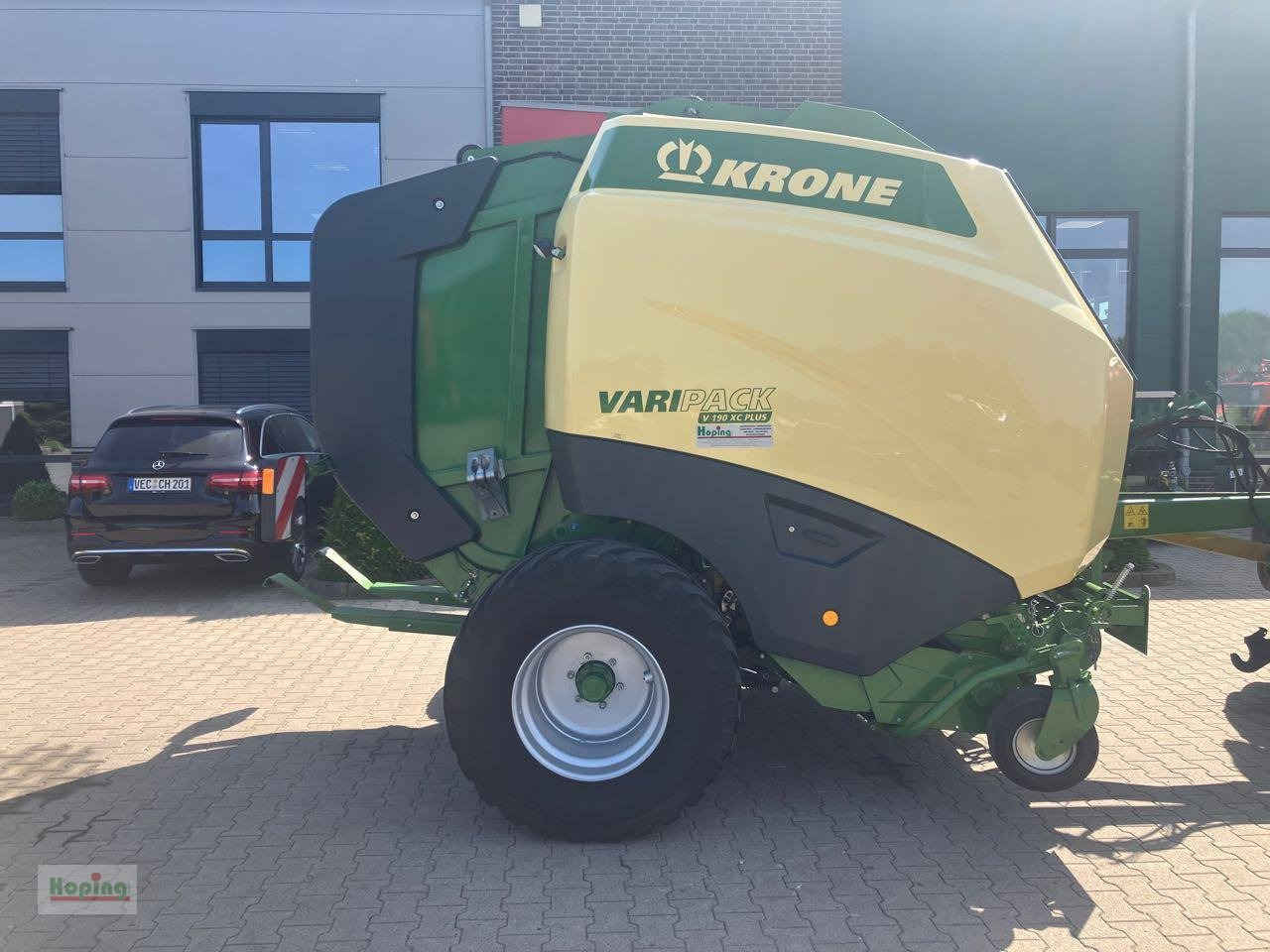 Krone VariPack V190 XC Plu - Bálázó: 2 kép. Krone VariPack V190 XC Plu - Bálázó: 2 kép.