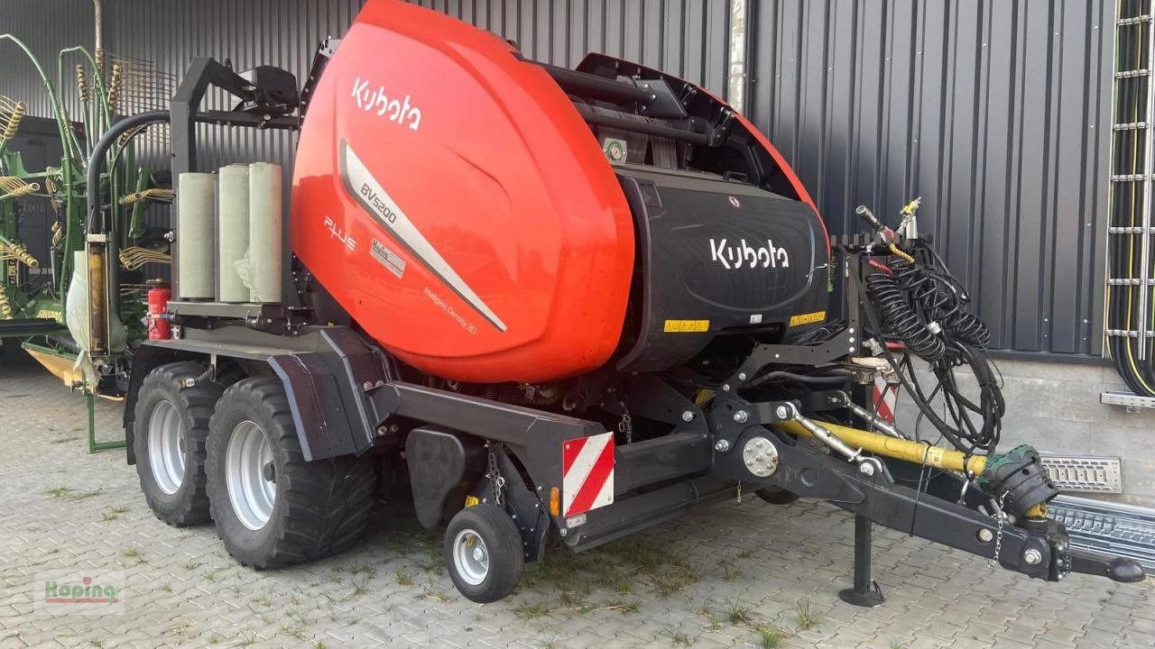Kubota BV 5200 Plus - Bálázó: 1 kép. Kubota BV 5200 Plus - Bálázó: 1 kép.