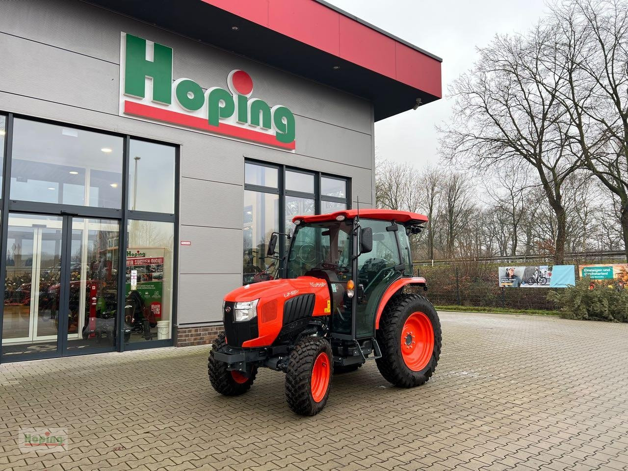 Kubota L2-552 DHC - Kommunális traktor: 1 kép. Kubota L2-552 DHC - Kommunális traktor: 1 kép.