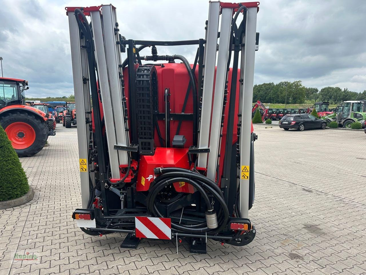 Kverneland IXter B18 1.800 iXsray - Függesztett permetező: 3 kép. Kverneland IXter B18 1.800 iXsray - Függesztett permetező: 3 kép.