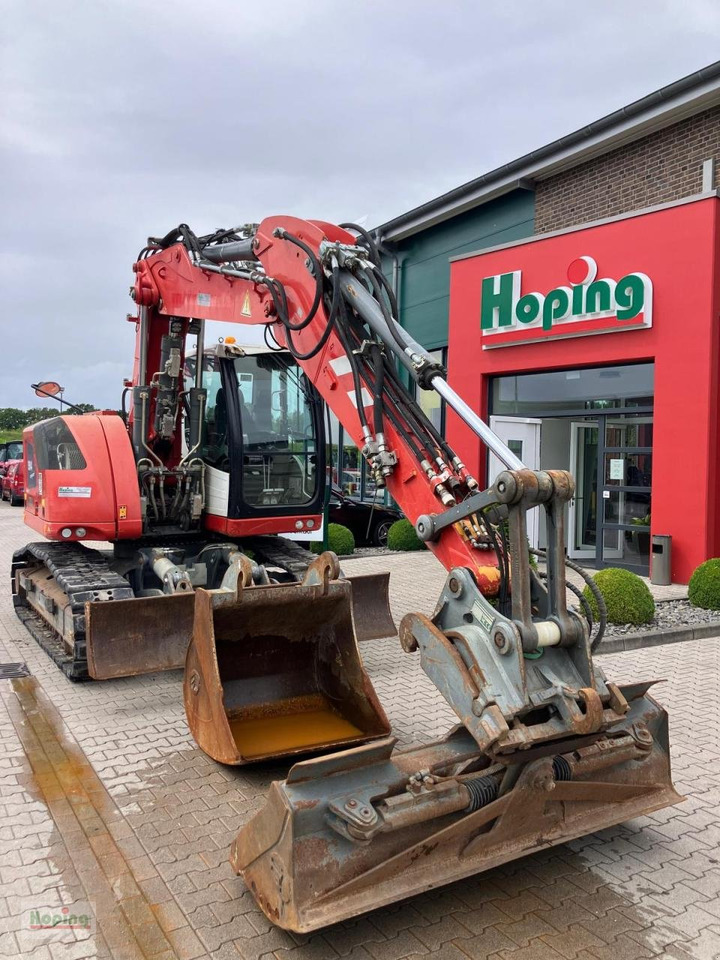 Liebherr R914 Compact - Lánctalpas kotró: 2 kép. Liebherr R914 Compact - Lánctalpas kotró: 2 kép.