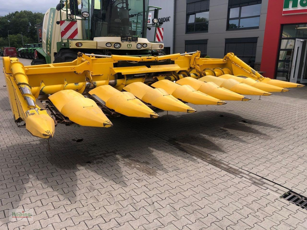 New Holland MF875W - Kukorica adapter: 2 kép. New Holland MF875W - Kukorica adapter: 2 kép.