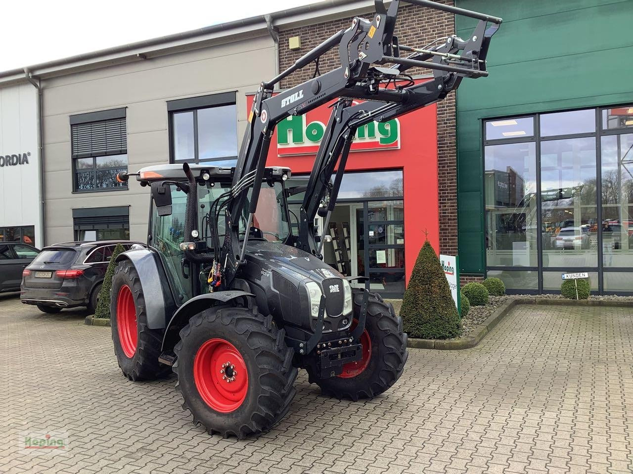 Same Explorer 90.4 - Traktor: 2 kép. Same Explorer 90.4 - Traktor: 2 kép.