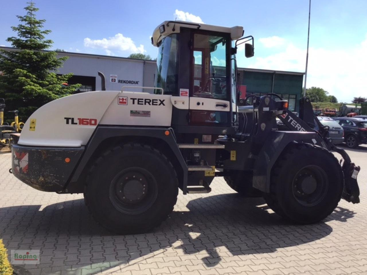Terex TL 160 - Gumikerekes homlokrakodó: 4 kép. Terex TL 160 - Gumikerekes homlokrakodó: 4 kép.