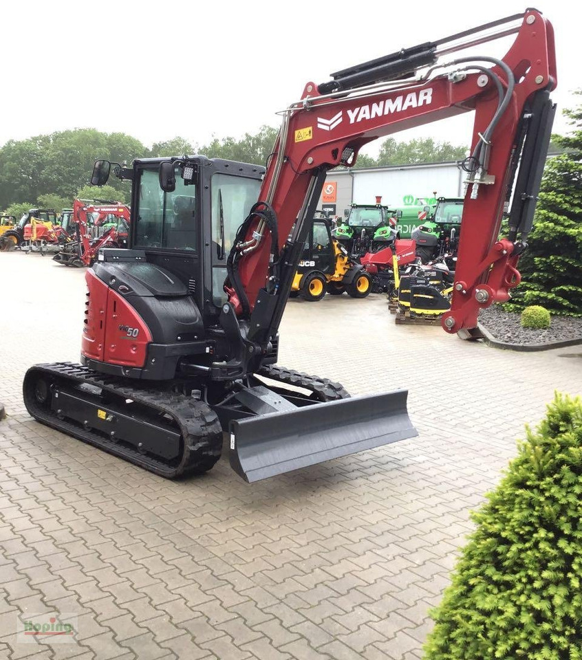 Yanmar ViO50 - Minikotró: 4 kép. Yanmar ViO50 - Minikotró: 4 kép.