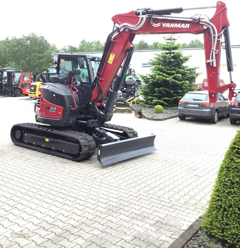Yanmar Vio 80 - Minikotró: 3 kép. Yanmar Vio 80 - Minikotró: 3 kép.