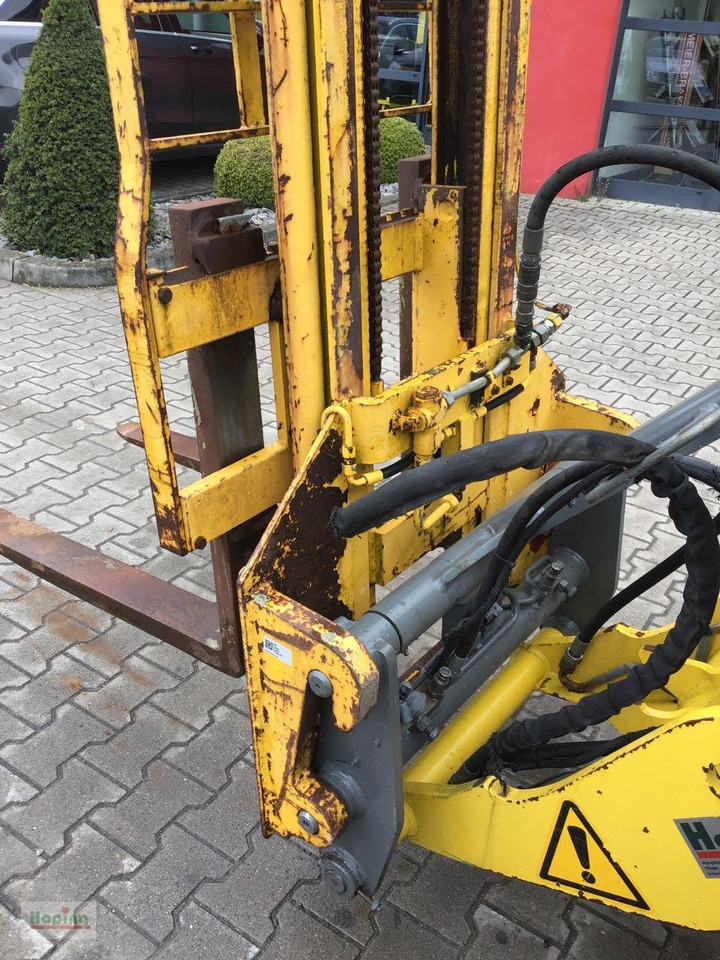 Unbekannt mit Kramer SW - Derékcsuklós rakodó: 4 kép. Unbekannt mit Kramer SW - Derékcsuklós rakodó: 4 kép.