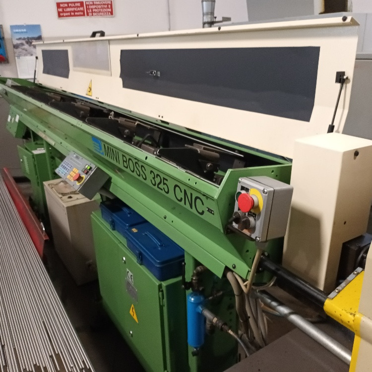 Tornio a fantina mobile a 5 assi Cnc Star SR-20 - Fémeszterga: 5 kép. Tornio a fantina mobile a 5 assi Cnc Star SR-20 - Fémeszterga: 5 kép.