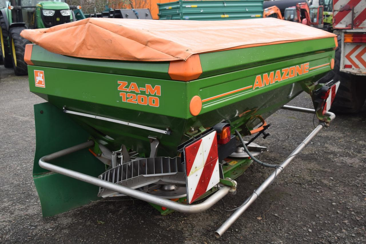 Amazone ZA-M 1200 - Műtrágyaszóró: 5 kép. Amazone ZA-M 1200 - Műtrágyaszóró: 5 kép.