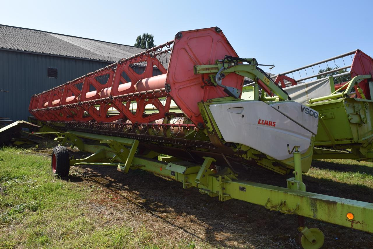 CLAAS 900 Vario *Schneidwerk* - Kombájn adapter: 3 kép. CLAAS 900 Vario *Schneidwerk* - Kombájn adapter: 3 kép.