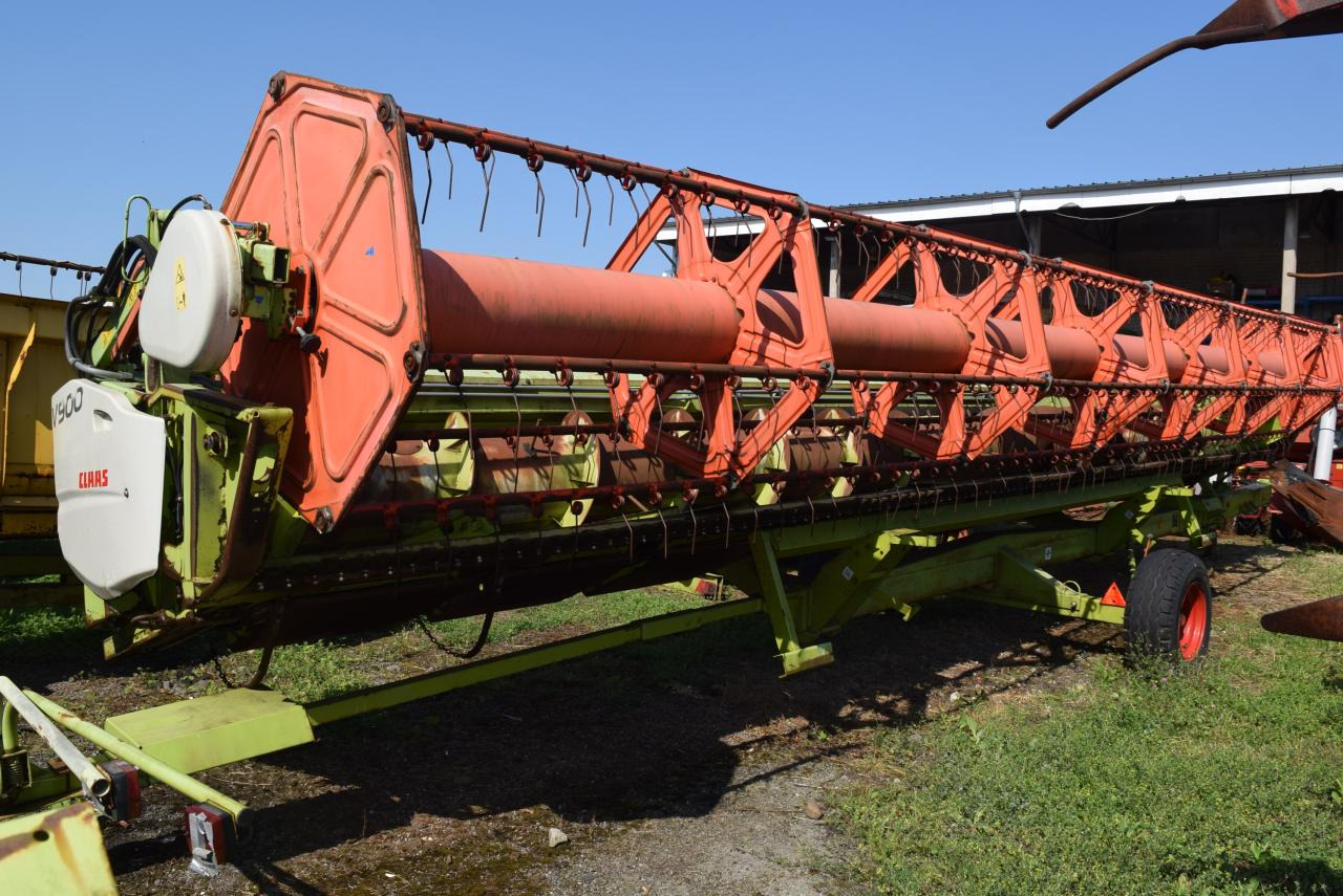 CLAAS 900 Vario *Schneidwerk* - Kombájn adapter: 2 kép. CLAAS 900 Vario *Schneidwerk* - Kombájn adapter: 2 kép.