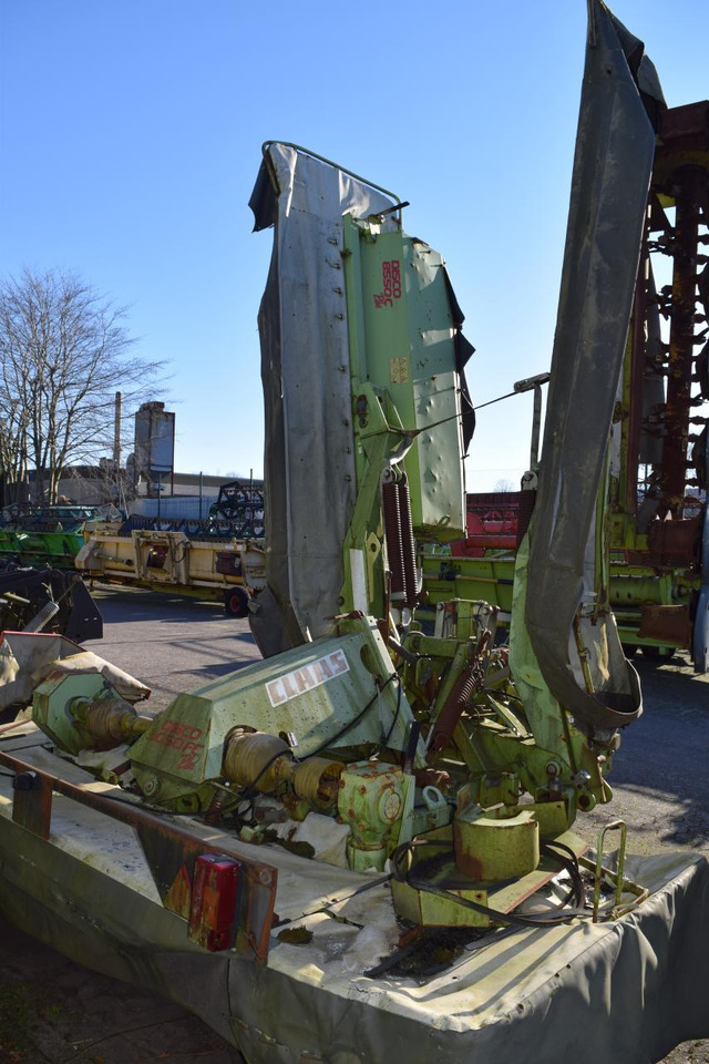 CLAAS Disco 8550 C Plus - Fűkasza: 5 kép. CLAAS Disco 8550 C Plus - Fűkasza: 5 kép.