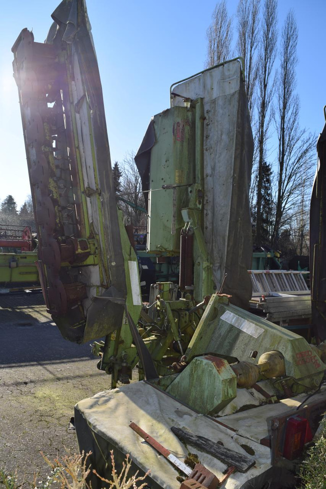 CLAAS Disco 8550 C Plus - Fűkasza: 4 kép. CLAAS Disco 8550 C Plus - Fűkasza: 4 kép.