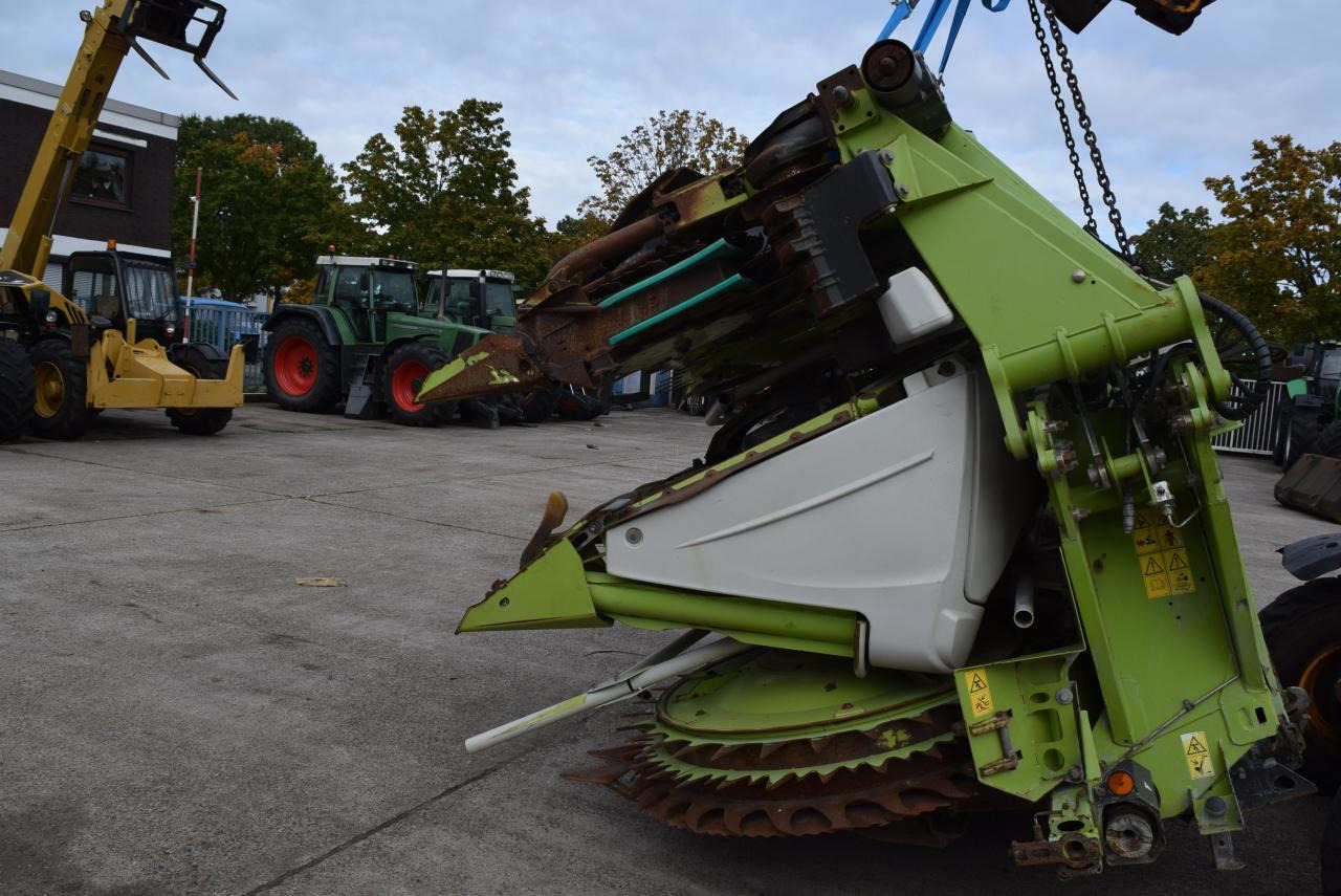 CLAAS ORBIS 750 AC TF M Pro - Kukorica adapter: 2 kép. CLAAS ORBIS 750 AC TF M Pro - Kukorica adapter: 2 kép.