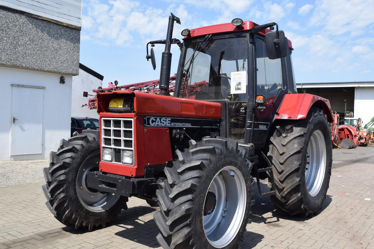 Case-IH 956 XLA - Traktor: 2 kép. Case-IH 956 XLA - Traktor: 2 kép.