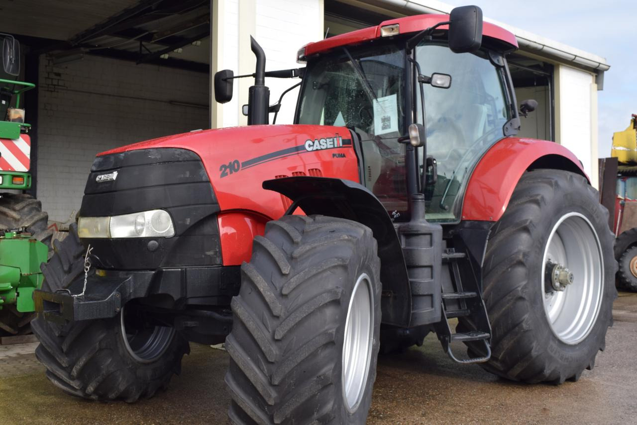 Case-IH Puma 210 MC - Traktor: 2 kép. Case-IH Puma 210 MC - Traktor: 2 kép.