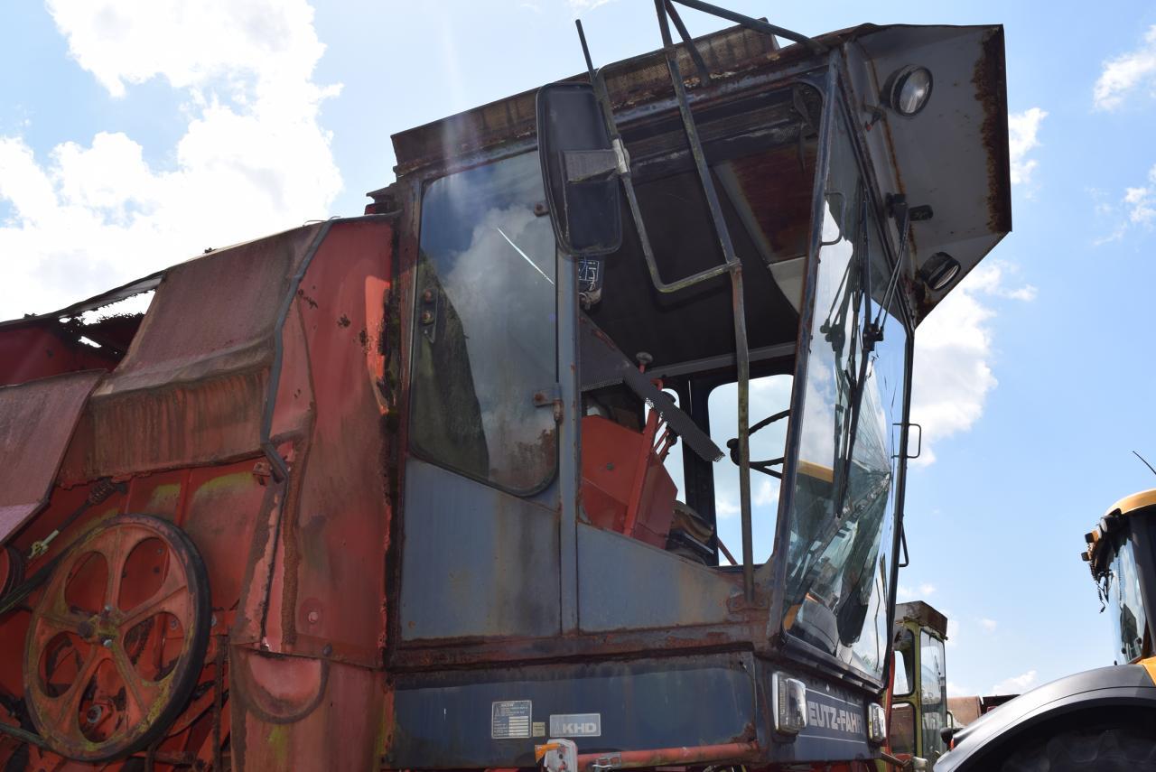 Deutz-Fahr 1620 hydro *zur Teileverwertung* - Kombájn: 5 kép. Deutz-Fahr 1620 hydro *zur Teileverwertung* - Kombájn: 5 kép.