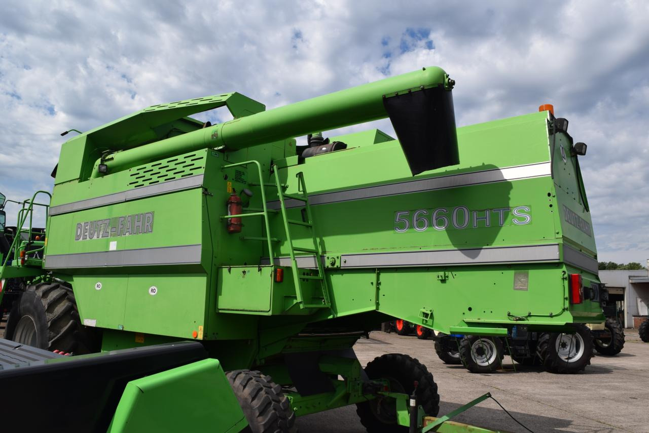 Deutz-Fahr 5660 HTS - Kombájn: 3 kép. Deutz-Fahr 5660 HTS - Kombájn: 3 kép.