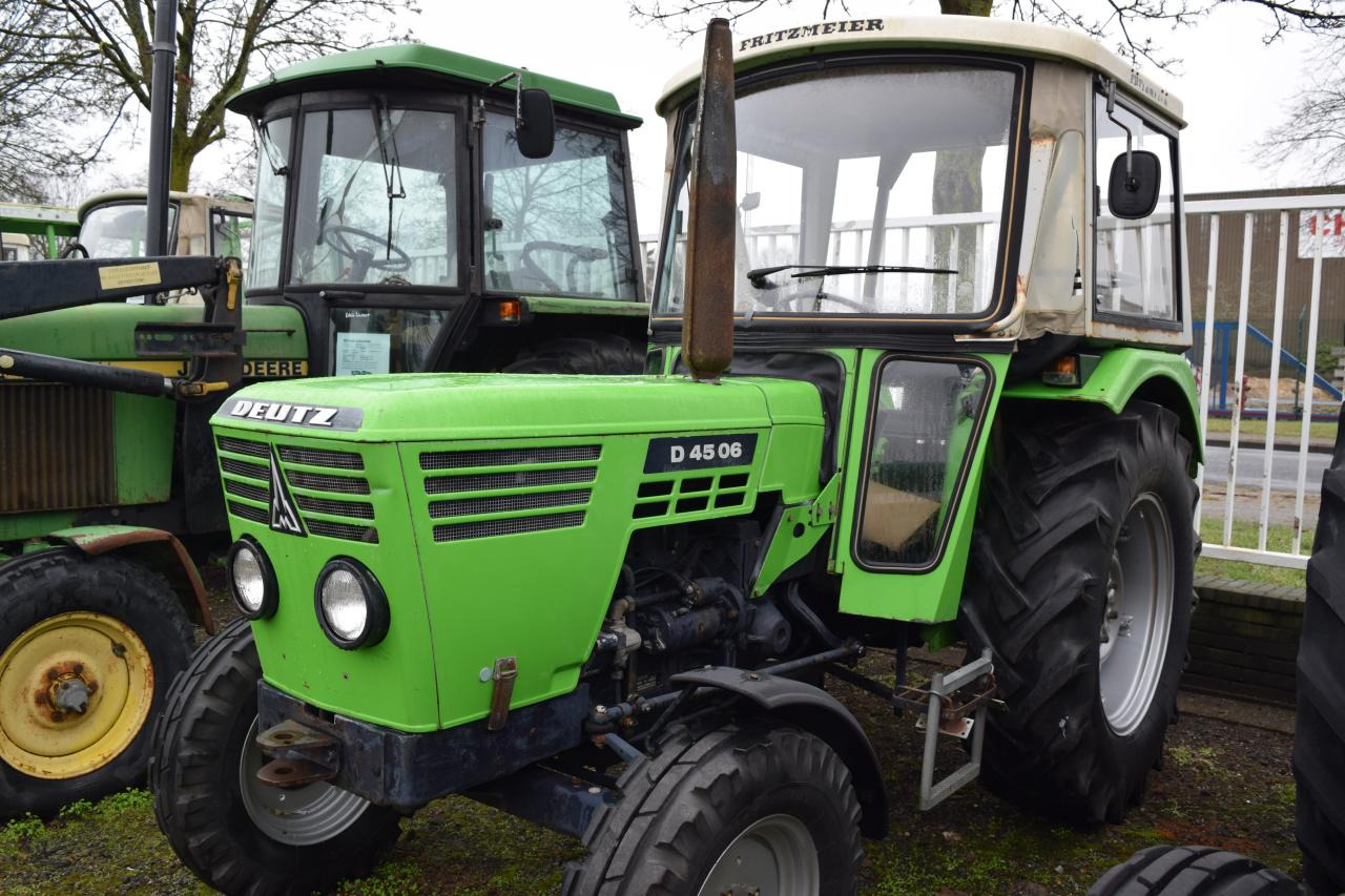 Deutz-Fahr D4506 - Traktor: 2 kép. Deutz-Fahr D4506 - Traktor: 2 kép.