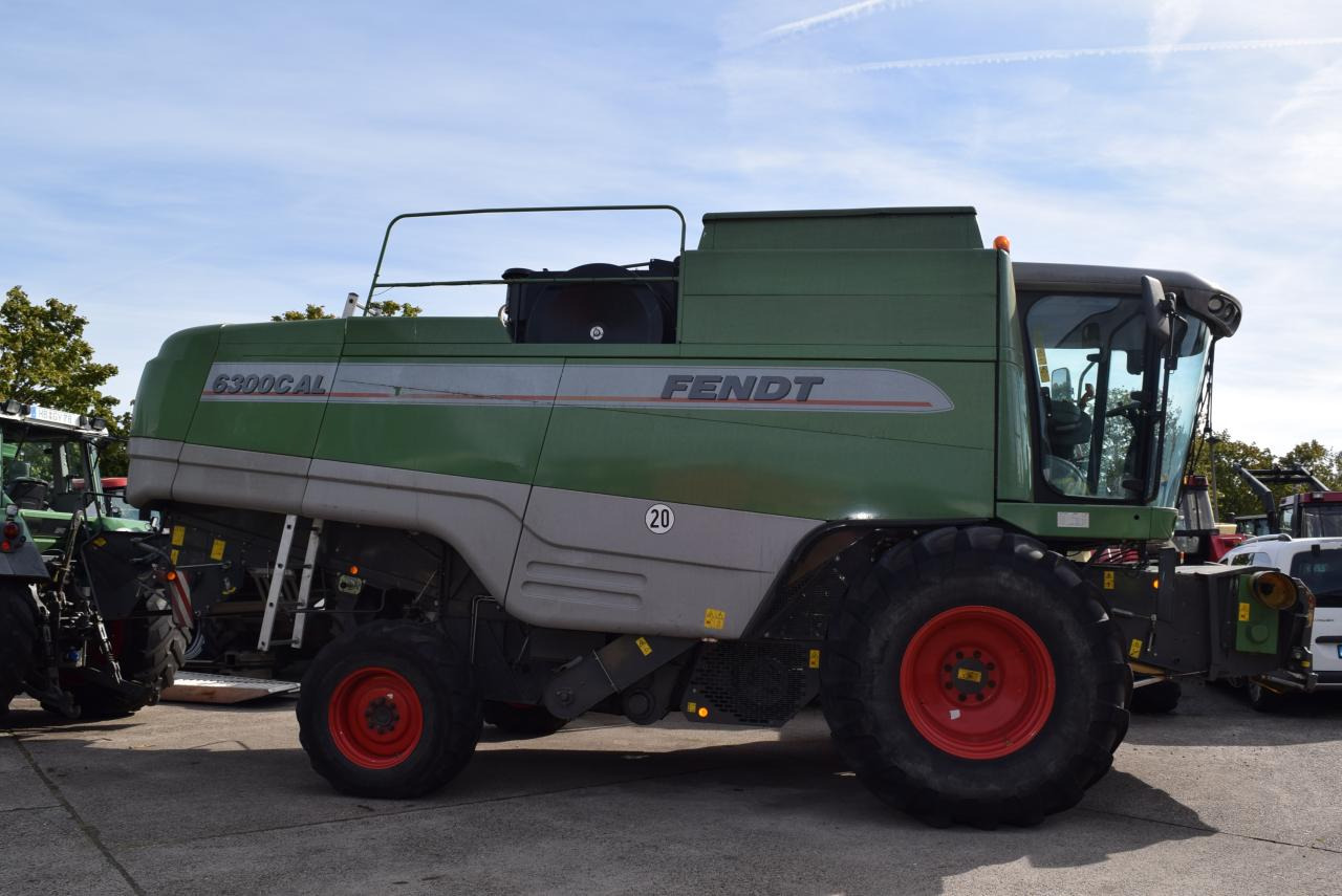 Fendt 6300 C AL - Kombájn: 1 kép. Fendt 6300 C AL - Kombájn: 1 kép.