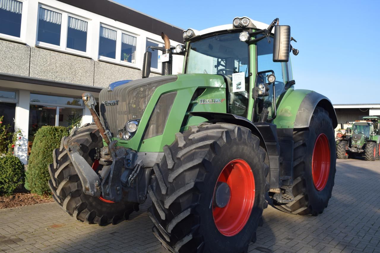 Fendt 826 Vario SCR - Traktor: 1 kép. Fendt 826 Vario SCR - Traktor: 1 kép.
