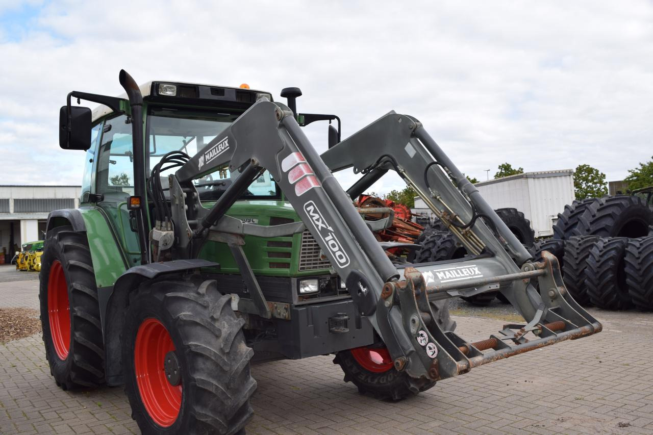 Fendt Farmer 309 C - Traktor: 4 kép. Fendt Farmer 309 C - Traktor: 4 kép.