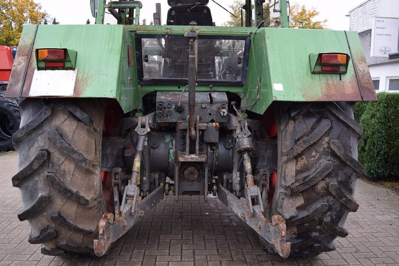 Fendt Favorit 614 LS Turbo - Traktor: 5 kép. Fendt Favorit 614 LS Turbo - Traktor: 5 kép.