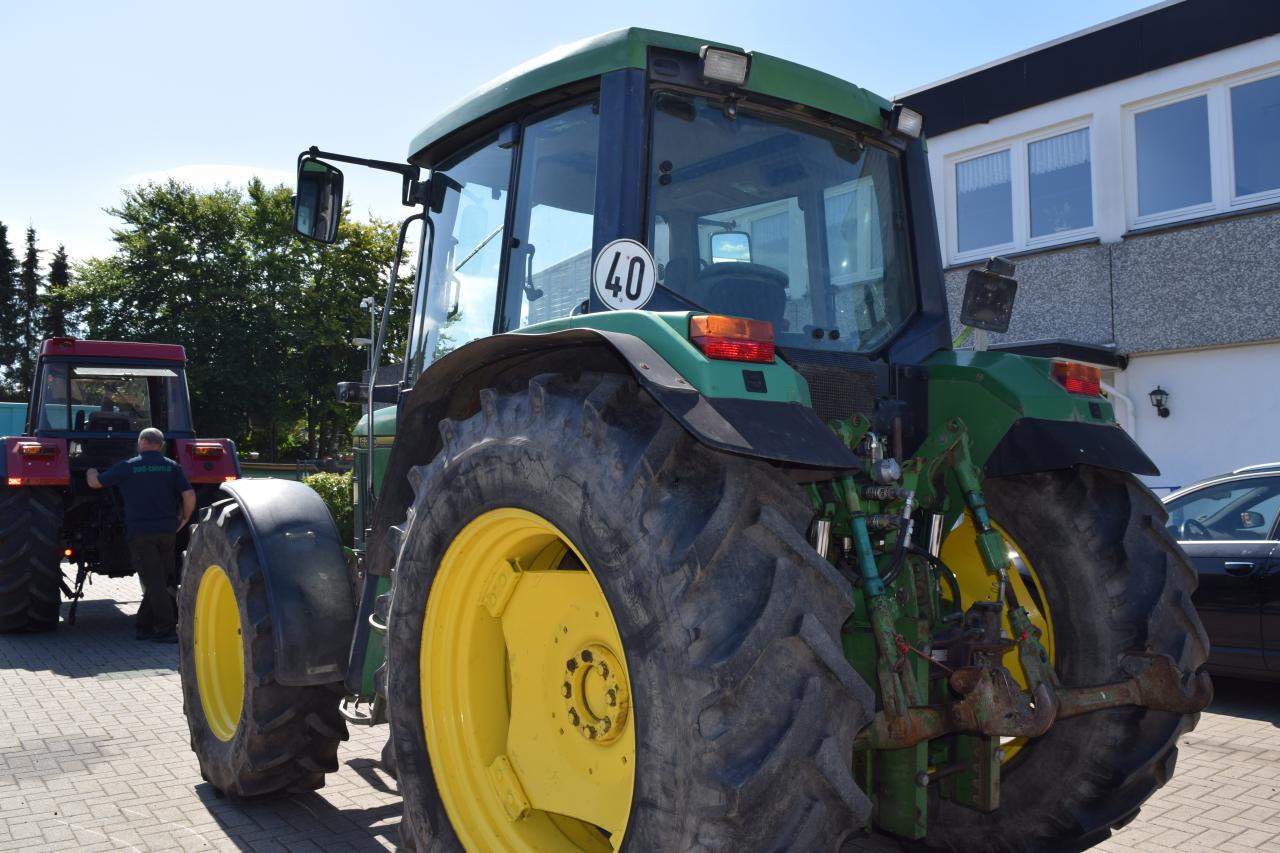 John Deere 6200 - Traktor: 4 kép. John Deere 6200 - Traktor: 4 kép.