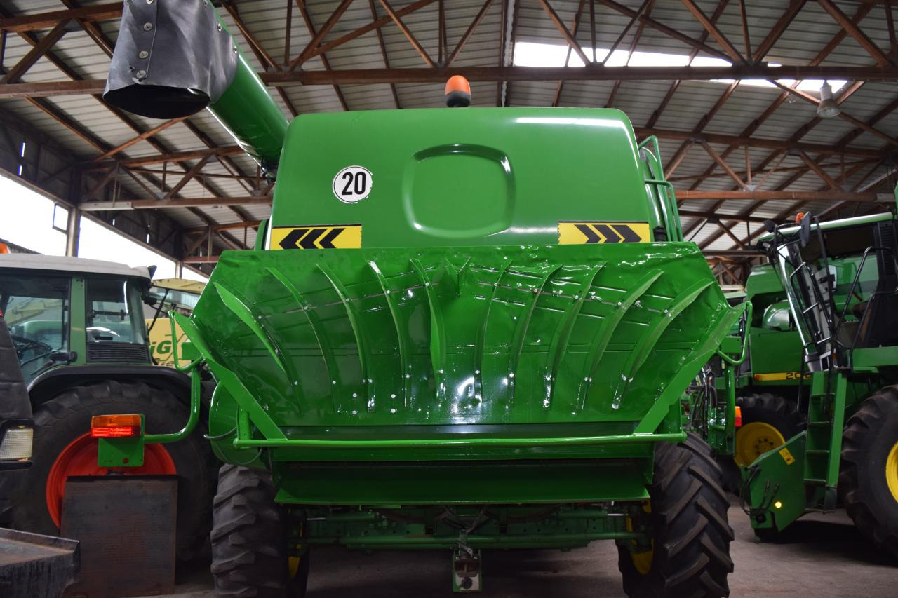 John Deere 9640 WTS - Kombájn: 4 kép. John Deere 9640 WTS - Kombájn: 4 kép.