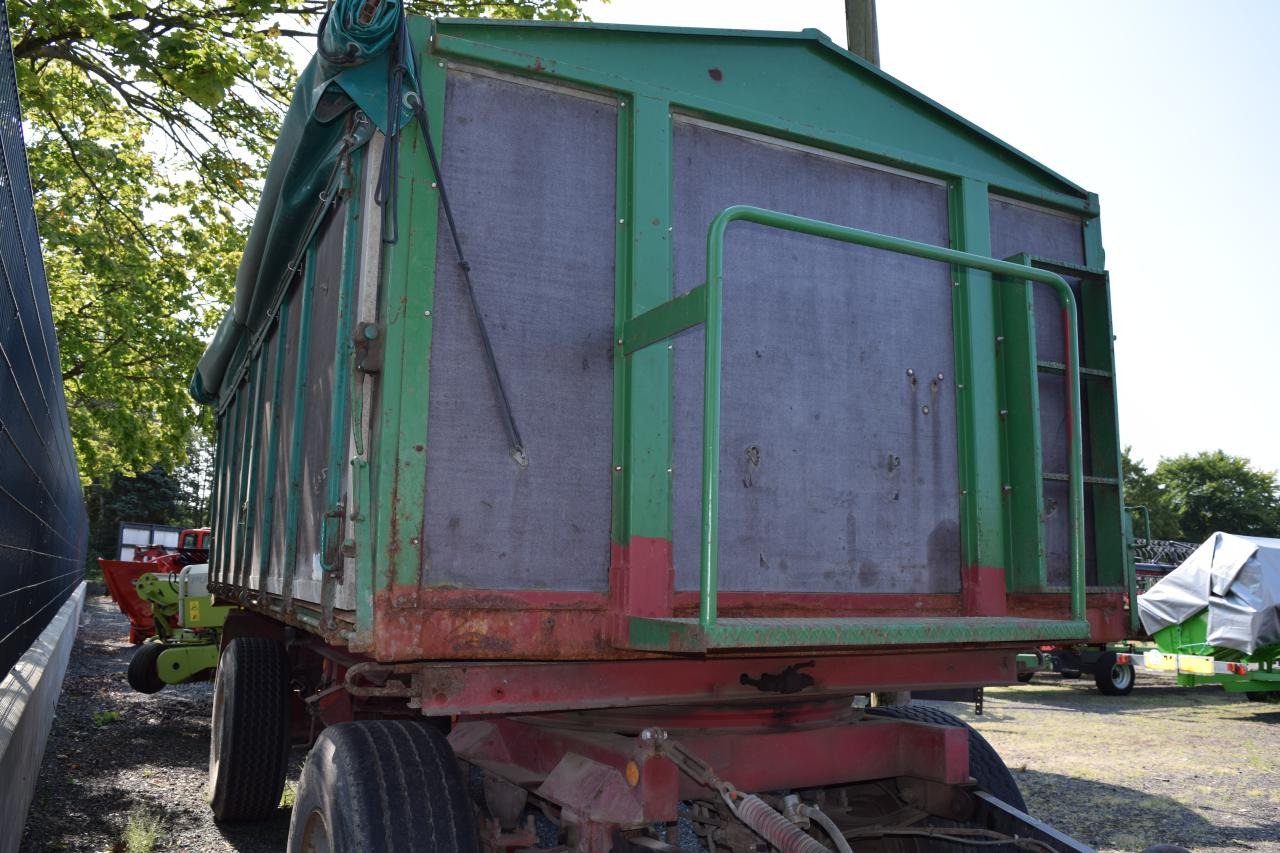 Kröger HKD 300 P - Pótkocsi billenőplatós: 4 kép. Kröger HKD 300 P - Pótkocsi billenőplatós: 4 kép.