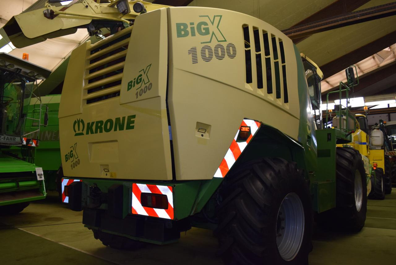 Krone BIG X 1000 - Önjáró szecskázógép: 3 kép. Krone BIG X 1000 - Önjáró szecskázógép: 3 kép.