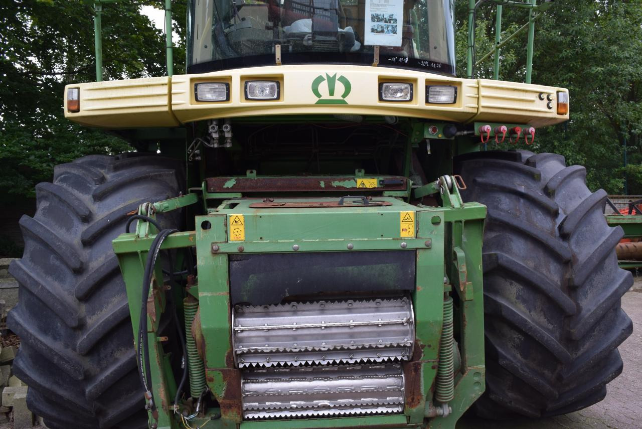 Krone BIG X V12 - Önjáró szecskázógép: 5 kép. Krone BIG X V12 - Önjáró szecskázógép: 5 kép.