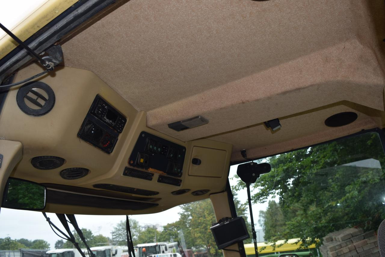 Önjáró szecskázógép Krone BIG X V12: 7 kép.