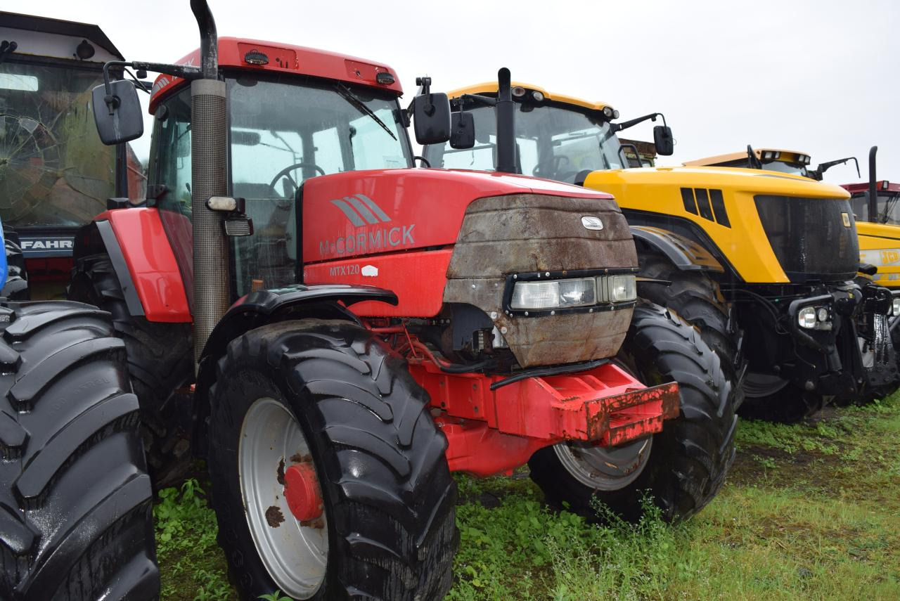 McCormick MTX 120 - Traktor: 1 kép. McCormick MTX 120 - Traktor: 1 kép.