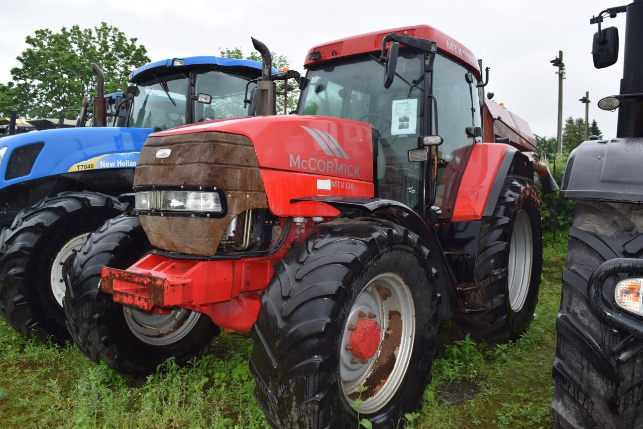 McCormick MTX 120 - Traktor: 2 kép. McCormick MTX 120 - Traktor: 2 kép.