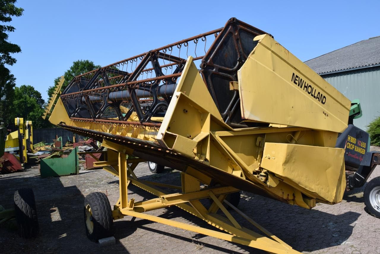 Kombájn New Holland TC 56: 12 kép.