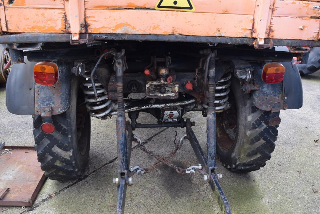 Mercedes-Benz Unimog U421 - Többcélú/ Speciális jármű: 3 kép. Mercedes-Benz Unimog U421 - Többcélú/ Speciális jármű: 3 kép.