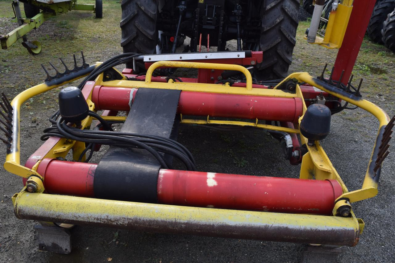 Welger 1500 E - Bálázó: 5 kép. Welger 1500 E - Bálázó: 5 kép.