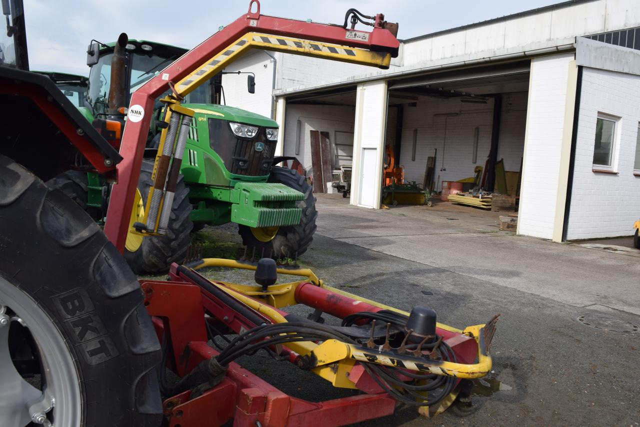 Welger 1500 E - Bálázó: 4 kép. Welger 1500 E - Bálázó: 4 kép.