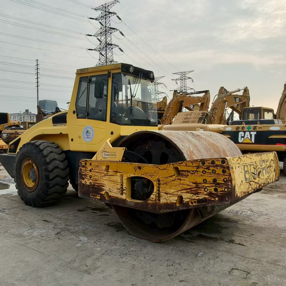 BOMAG BW226DH - Úthenger: 5 kép. BOMAG BW226DH - Úthenger: 5 kép.