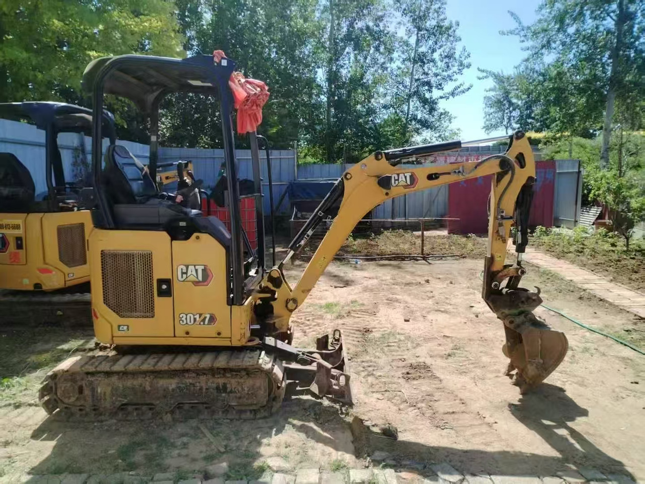 CAT 301.7 - Minikotró: 1 kép. CAT 301.7 - Minikotró: 1 kép.