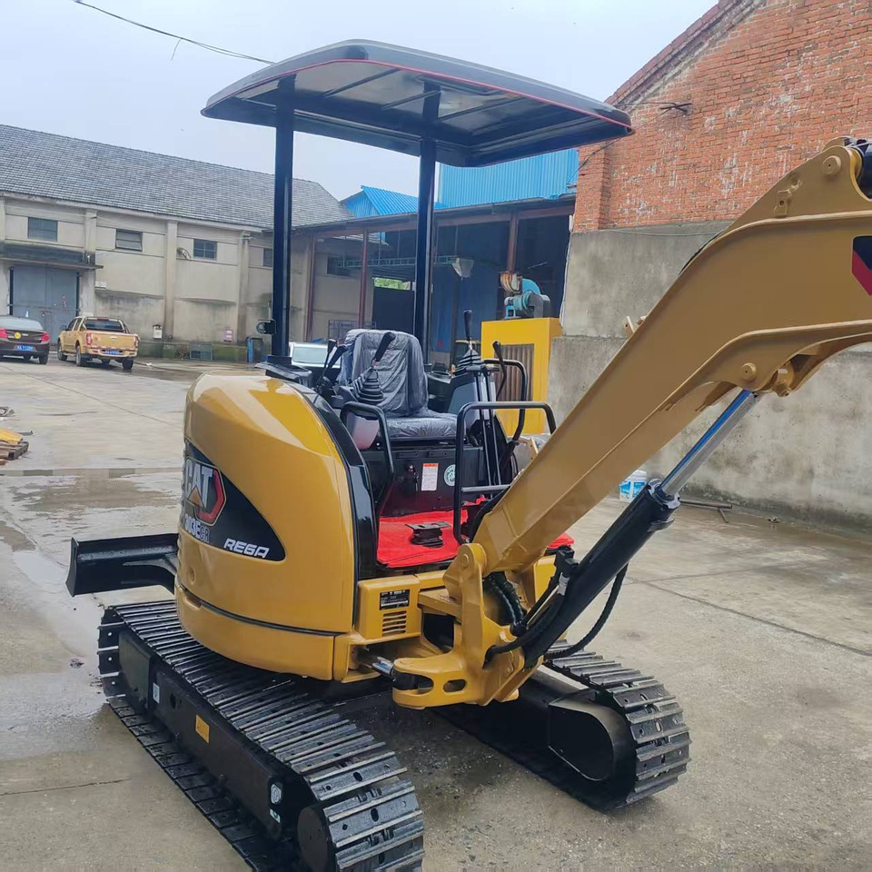 CATERPILLAR 303E CR - Minikotró: 5 kép. CATERPILLAR 303E CR - Minikotró: 5 kép.