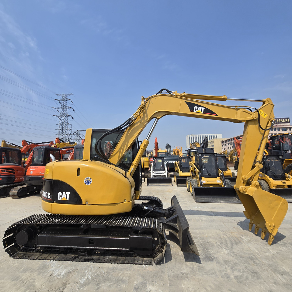 CATERPILLAR 308C CR - Minikotró: 5 kép. CATERPILLAR 308C CR - Minikotró: 5 kép.