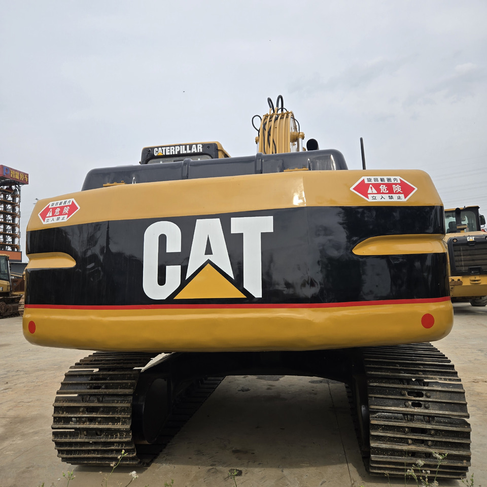 CATERPILLAR 320BL - Lánctalpas kotró: 4 kép. CATERPILLAR 320BL - Lánctalpas kotró: 4 kép.
