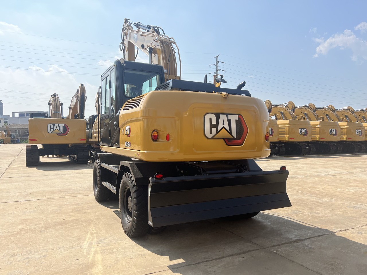 CATERPILLAR M315GC - Lánctalpas kotró: 5 kép. CATERPILLAR M315GC - Lánctalpas kotró: 5 kép.
