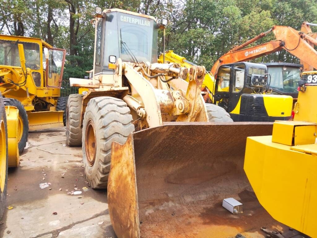 Caterpillar 938 F - Gumikerekes homlokrakodó: 5 kép. Caterpillar 938 F - Gumikerekes homlokrakodó: 5 kép.