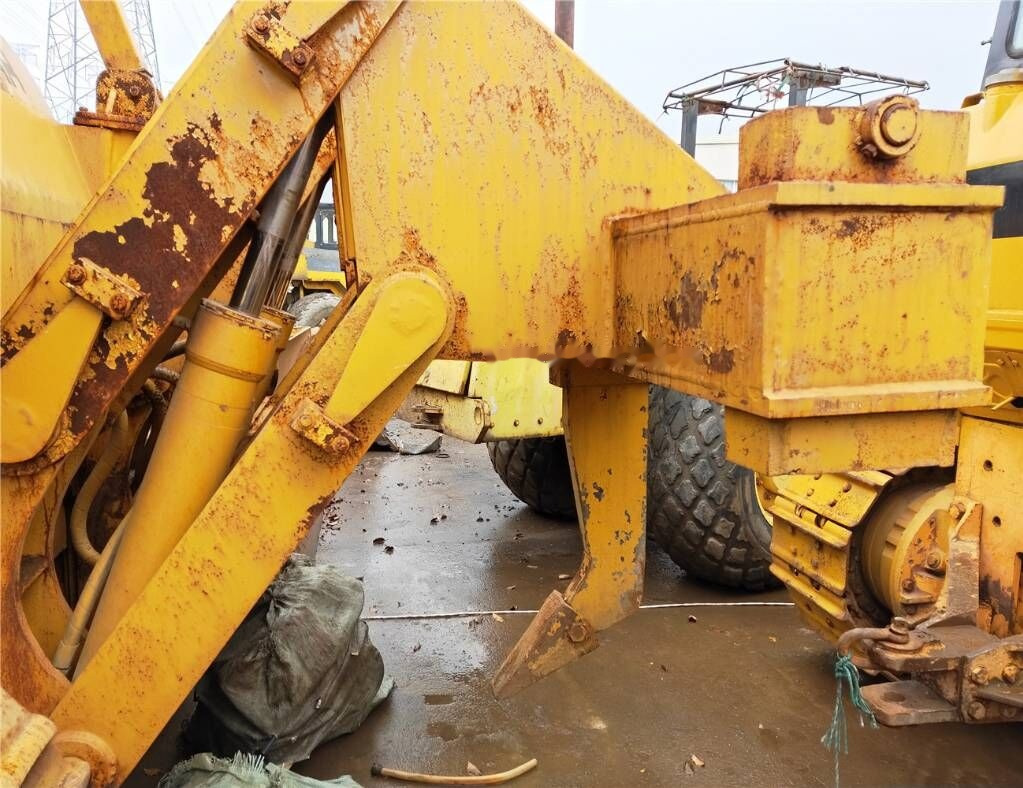 Caterpillar D 7 G - Buldózer: 1 kép. Caterpillar D 7 G - Buldózer: 1 kép.